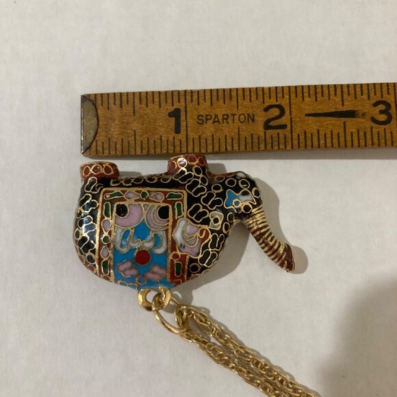 Cloisonné Elephant Pendant Necklace With Gold Tone Chain - Picture 4 of 5